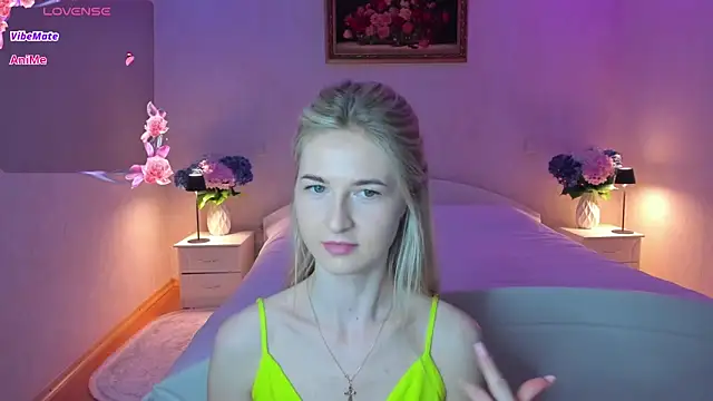 AnnaCarrera online show from June 20, 2026, 8:22 pm