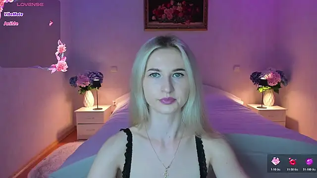 AnnaCarrera online show from June 26, 2026, 7:29 pm