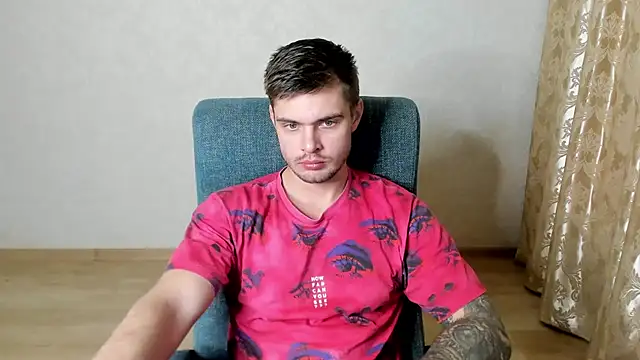 maks wolfis online show from February 9, 2026, 9:52 pm