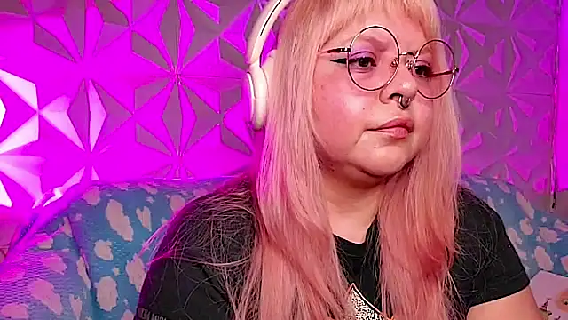 Satyn doll online show from April 25, 2026, 11:35 pm