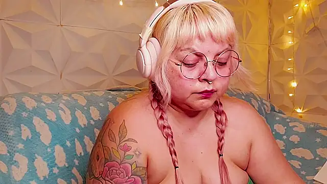 Satyn doll online show from June 16, 2026, 12:24 am