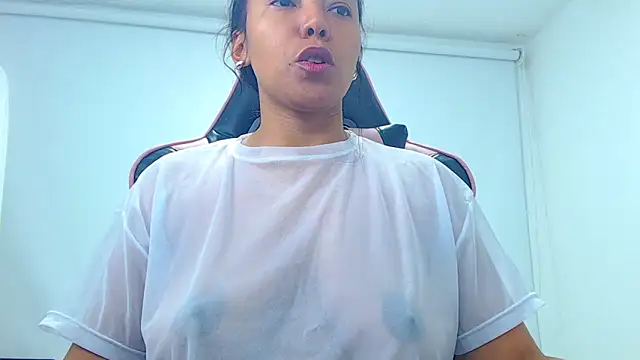 Saraahjoness online show from April 14, 2026, 1:55 am