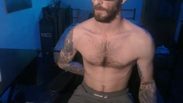 SexxxyLouis online show from January 6, 2025, 9:00 pm