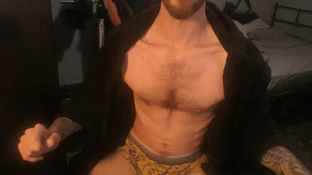 SexxxyLouis online show from April 5, 2026, 9:39 am