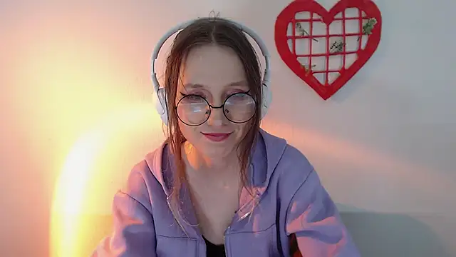  Hanna Moon  online show from May 29, 2026, 10:46 am