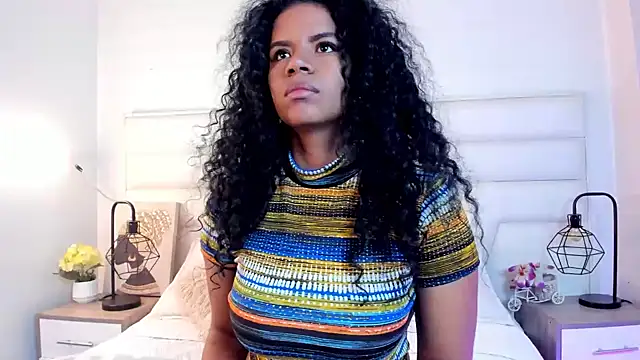 Snapshot of Ellie_Alves chatting on December 14, 2024, 3:04 pm Ellie Alves online show from December 14, 2024, 3:04 pm