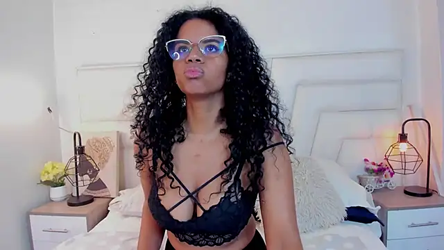 Snapshot of Ellie_Alves chatting on December 26, 2024, 3:20 pm Ellie Alves online show from December 26, 2024, 3:20 pm