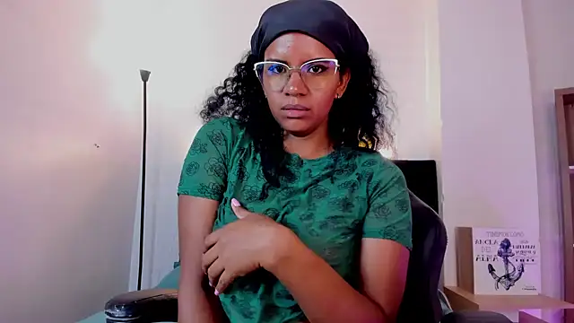 Snapshot of Ellie_Alves chatting on January 21, 2025, 5:09 pm Ellie Alves online show from January 21, 2025, 5:09 pm