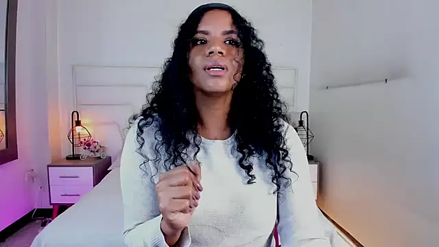 Snapshot of Ellie_Alves chatting on February 18, 2025, 1:11 pm Ellie Alves online show from February 18, 2025, 1:11 pm