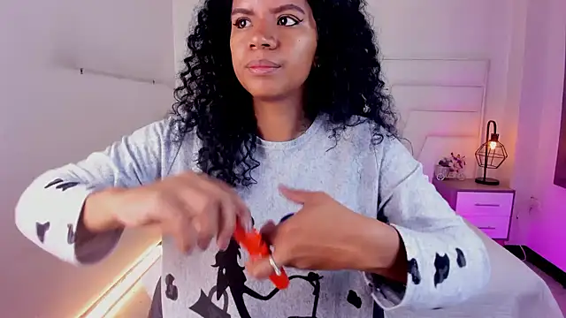 Snapshot of Ellie_Alves chatting on February 25, 2025, 12:24 pm Ellie Alves online show from February 25, 2025, 12:24 pm
