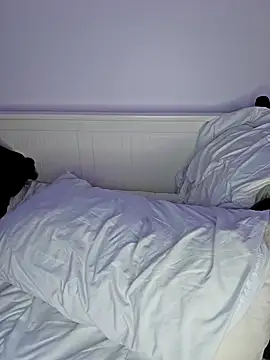 Snapshot of LilyOrion chatting on January 7, 2025, 10:08 pm LilyOrion online show from January 7, 2025, 10:08 pm