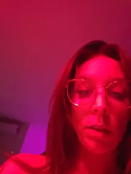 LilyOrion online show from May 16, 2026, 12:18 am