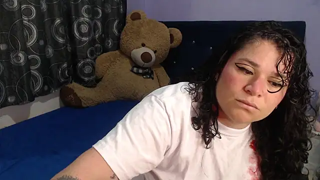 ANGELIQUE KLANE online show from April 24, 2026, 4:15 am