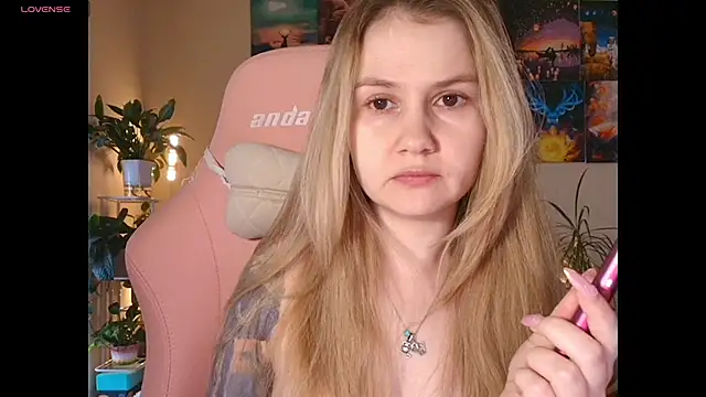 GoodWitch  online show from October 2, 2025, 6:42 am