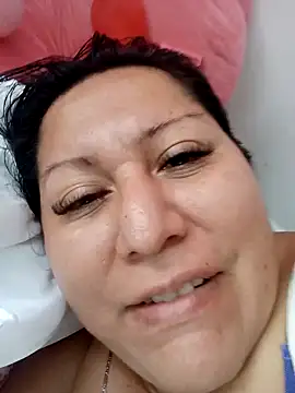 Snapshot of Brenda_Berck_ chatting on February 5, 2025, 9:29 pm Brenda Berck online show from February 5, 2025, 9:29 pm