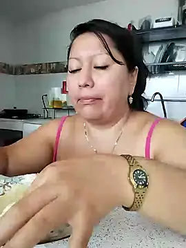 Snapshot of Brenda_Berck_ chatting on February 17, 2025, 12:48 pm Brenda Berck online show from February 17, 2025, 12:48 pm