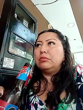 Snapshot of Brenda_Berck_ chatting on February 24, 2025, 10:36 pm Brenda Berck online show from February 24, 2025, 10:36 pm