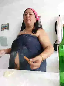 Snapshot of Brenda_Berck_ chatting on March 8, 2025, 3:45 pm Brenda Berck online show from March 8, 2025, 3:45 pm