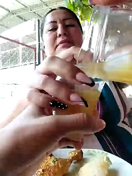 Snapshot of Brenda_Berck_ chatting on March 10, 2025, 7:50 pm Brenda Berck online show from March 10, 2025, 7:50 pm
