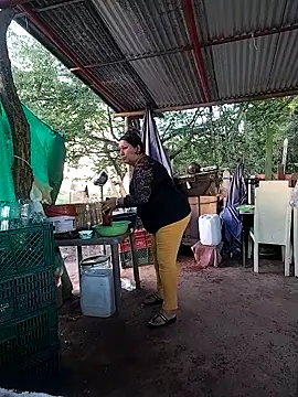 Snapshot of Brenda_Berck_ chatting on March 1, 2026, 12:29 pm Brenda Berck online show from March 1, 2026, 12:29 pm