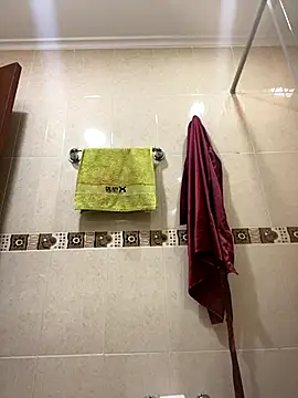 Fancyxlove online show from October 23, 2025, 12:37 pm