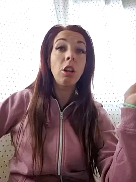 Snapshot of Almmaxxxx chatting on December 23, 2024, 7:28 am Almmaxxxx online show from December 23, 2024, 7:28 am