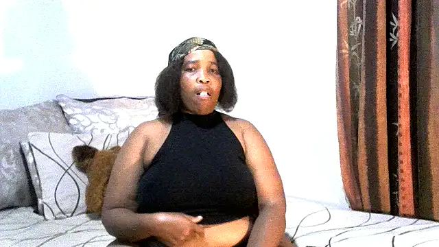 LadyLillyX online show from May 6, 2026, 5:18 pm