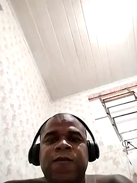 chokito32 online show from February 23, 2026, 7:00 pm