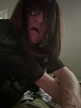 HelloKittyLapDog online show from March 16, 2026, 4:55 pm