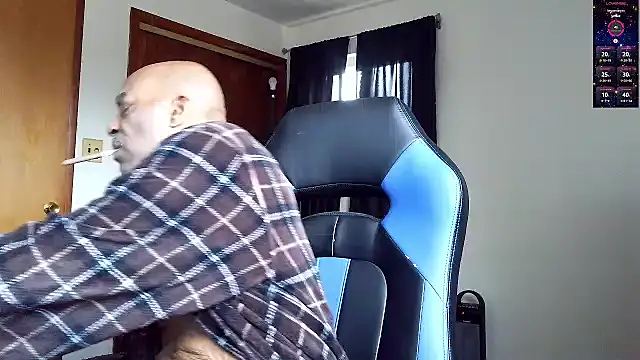 Snapshot of longdick4you8686 chatting on March 2, 2026, 1:07 pm longdick4you8686 online show from March 2, 2026, 1:07 pm