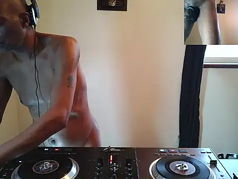 Snapshot of longdick4you8686 chatting on March 7, 2026, 8:17 pm longdick4you8686 online show from March 7, 2026, 8:17 pm