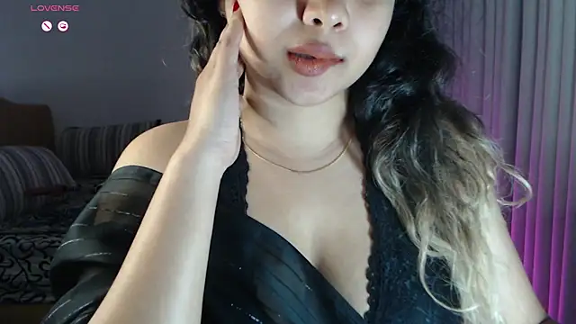 Snapshot of _neesha_414_ chatting on September 17, 2025, 5:47 pm neesha 414 online show from September 17, 2025, 5:47 pm