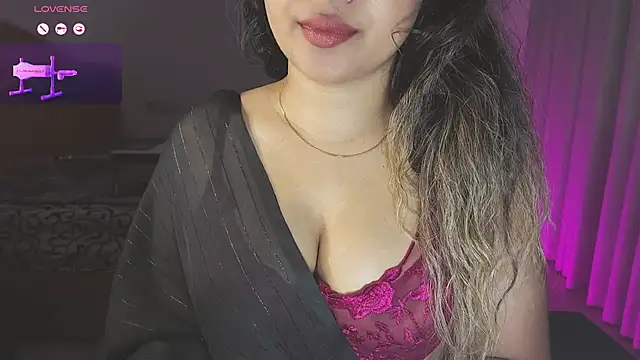 Snapshot of _neesha_414_ chatting on November 19, 2025, 6:19 pm neesha 414 online show from November 19, 2025, 6:19 pm