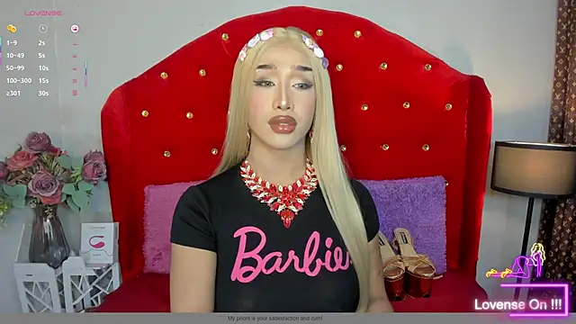 Snapshot of TranSEXUALDIVA chatting on September 25, 2025, 7:28 pm TranSEXUALDIVA online show from September 25, 2025, 7:28 pm