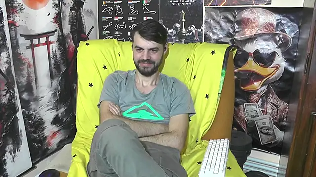 Snapshot of 00george chatting on April 2, 2026, 8:28 pm 00george online show from April 2, 2026, 8:28 pm