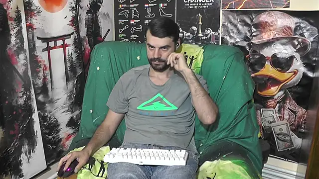 Snapshot of 00george chatting on April 10, 2026, 10:20 am 00george online show from April 10, 2026, 10:20 am