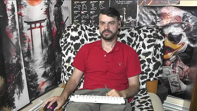 Snapshot of 00george chatting on April 22, 2026, 10:39 am 00george online show from April 22, 2026, 10:39 am