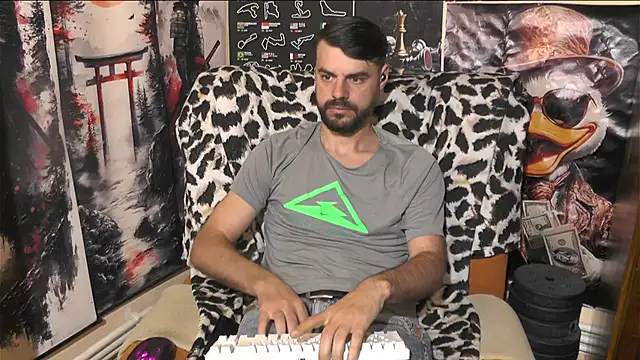 Snapshot of 00george chatting on April 23, 2026, 3:41 am 00george online show from April 23, 2026, 3:41 am