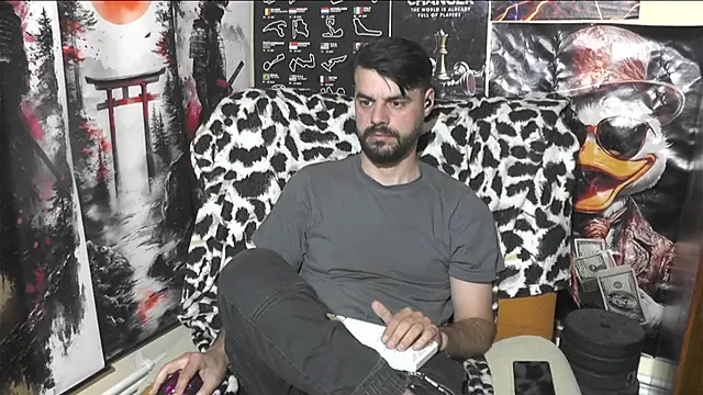 Snapshot of 00george chatting on April 24, 2026, 7:16 pm 00george online show from April 24, 2026, 7:16 pm