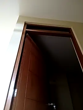 Latin summer online show from February 23, 2025, 9:37 pm