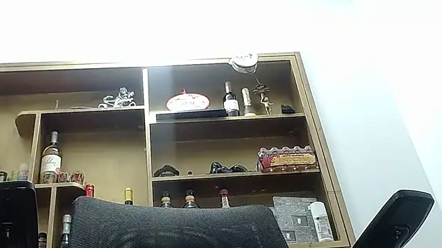 dalilasquirt1 online show from March 17, 2026, 7:33 am