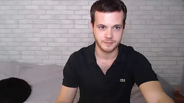 Alexxx horny online show from October 5, 2025, 1:53 pm