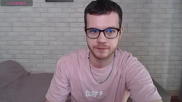 Alexxx horny online show from May 8, 2026, 7:57 am