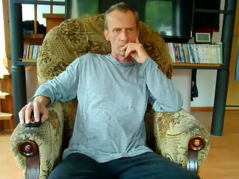 xxBareBabyxx online show from October 6, 2025, 9:51 am