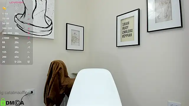 Snapshot of catalinaofficer chatting on October 19, 2025, 11:22 am catalinaofficer online show from October 19, 2025, 11:22 am