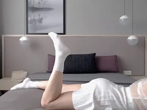 Snapshot of ShySchoolGirl chatting on October 10, 2025, 10:47 am ShySchoolGirl online show from October 10, 2025, 10:47 am