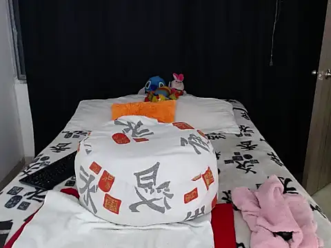 liseth 01hot online show from December 8, 2024, 11:51 pm