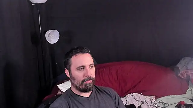 Snapshot of Metalstud chatting on October 31, 2025, 12:22 am Metalstud online show from October 31, 2025, 12:22 am