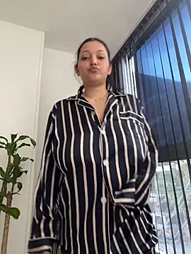 Snapshot of MarcellaGriffin chatting on January 24, 2025, 5:00 pm MarcellaGriffin online show from January 24, 2025, 5:00 pm