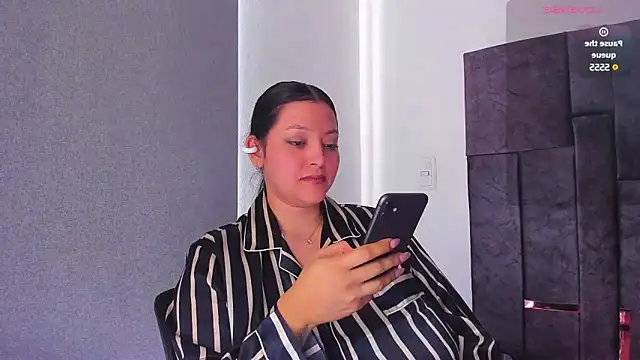 Snapshot of MarcellaGriffin chatting on January 25, 2025, 4:57 pm MarcellaGriffin online show from January 25, 2025, 4:57 pm